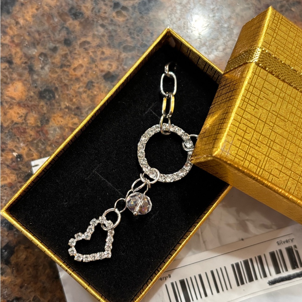 Silver Crystal Heart Charm Necklace. NWT - Picture 4 of 6